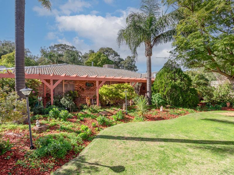 22 Page Road, Kelmscott WA 6111