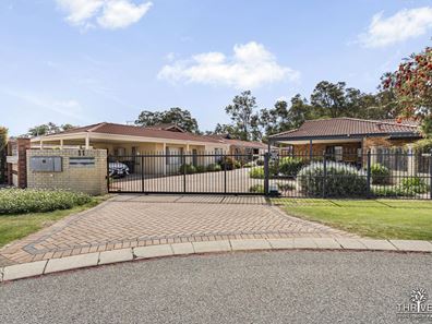 6/11 Exmouth Place, Thornlie WA 6108