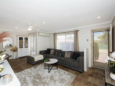 33 Amethyst Place, Maida Vale WA 6057