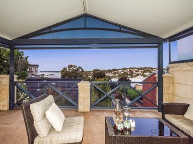 3 Lee Place, Bicton WA 6157