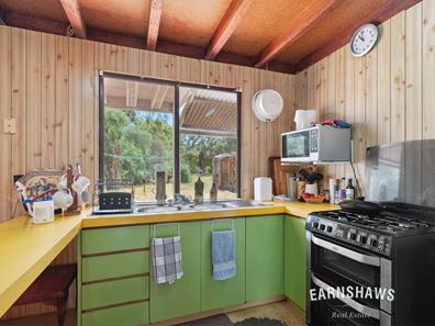 36 Woolhouse Lane, Gidgegannup WA 6083