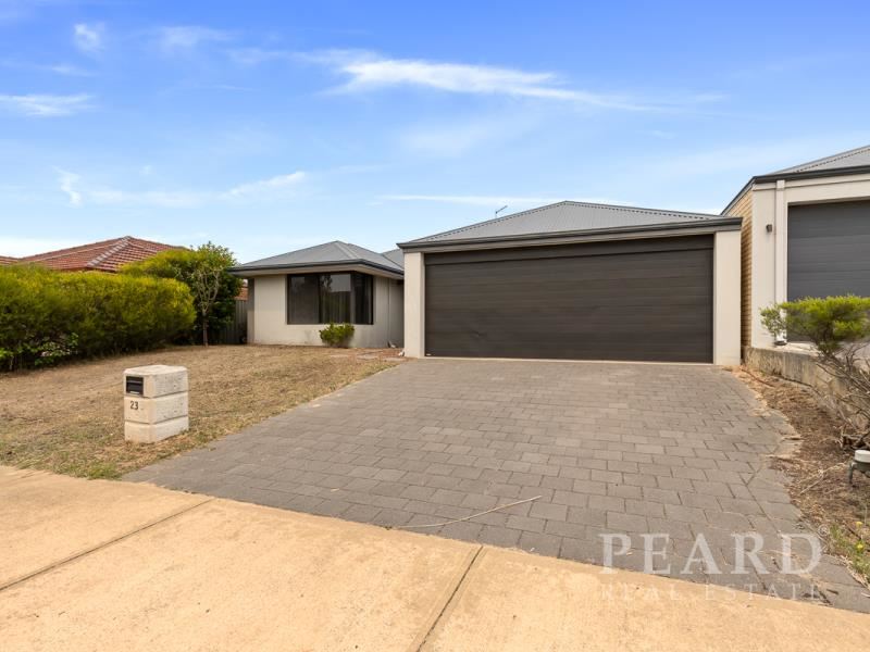 23 Hillhouse Way, Piara Waters WA 6112