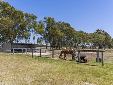 1042 Almeria Parade, Bullsbrook WA 6084