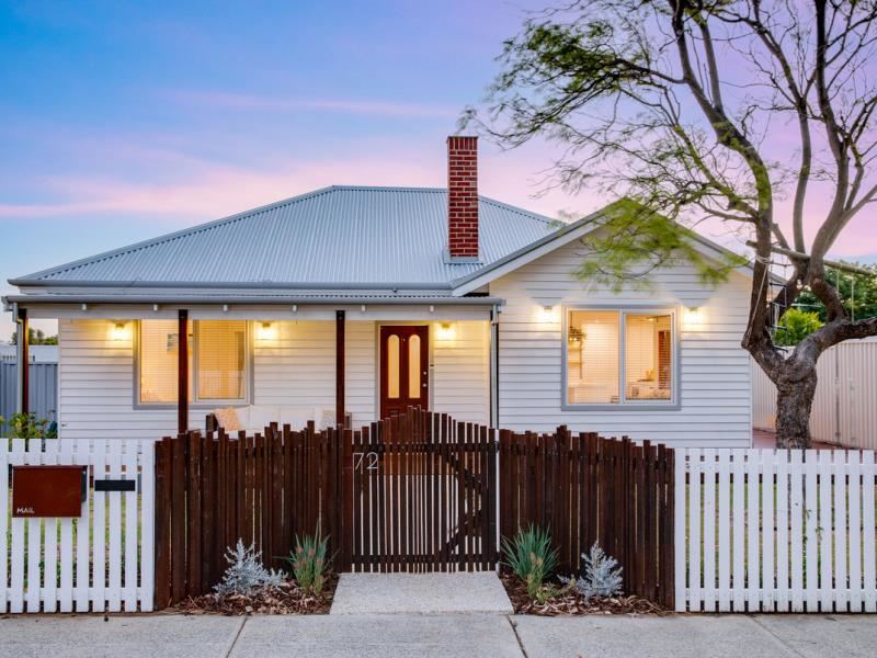 72 Rennie Crescent South, Hilton