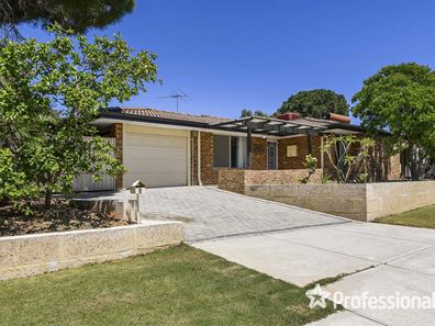 1 Knollwood Court, Ballajura WA 6066