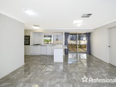 1 Knollwood Court, Ballajura WA 6066