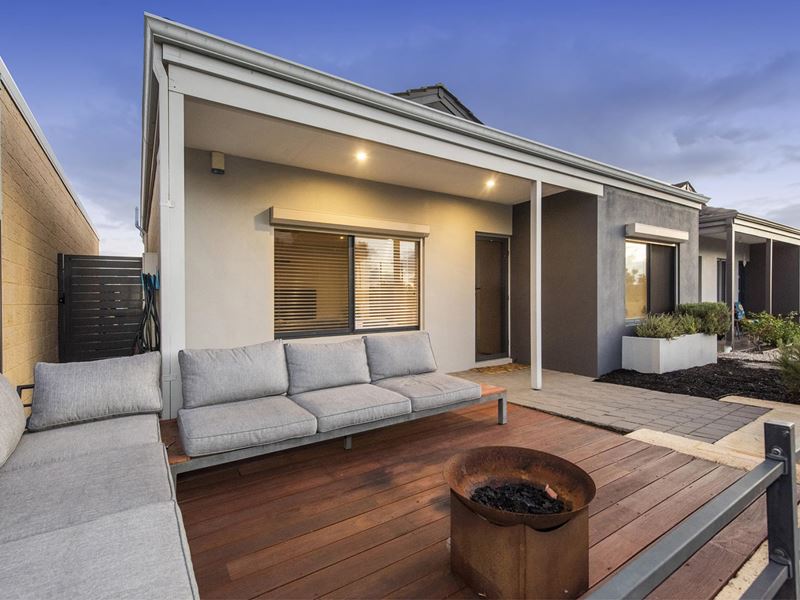 43 Summerville Boulevard, Caversham