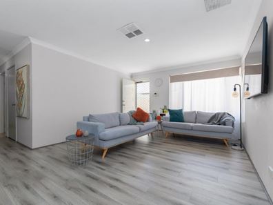 17B Robertsbridge Road, Nollamara WA 6061