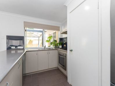 17B Robertsbridge Road, Nollamara WA 6061