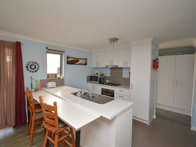 14 Stirling Street, Mandurah WA 6210