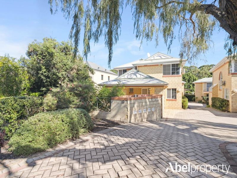 1/19 Troy Terrace, Daglish WA 6008