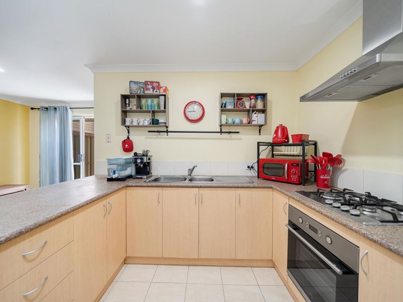 4/6 Walter  Street, Gosnells WA 6110