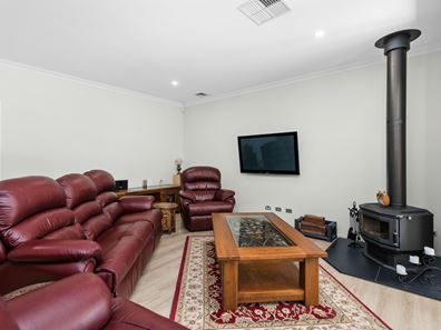 38 Wilson Road, Pinjarra WA 6208