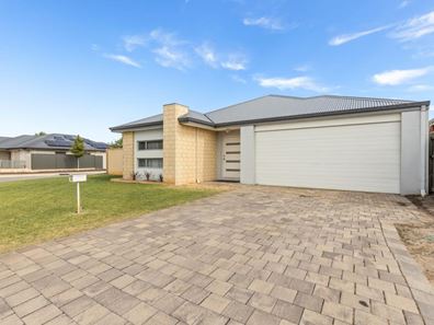 30 Moonstone Parkway, Wellard WA 6170