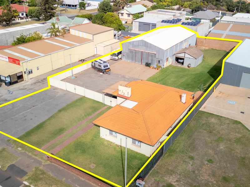 385 & 387 Marine Terrace, West End