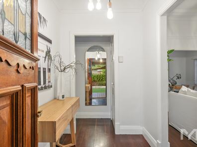 89 Cleopatra Street, Palmyra WA 6157
