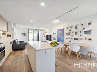 9/50 Lullworth Terrace, North Coogee WA 6163