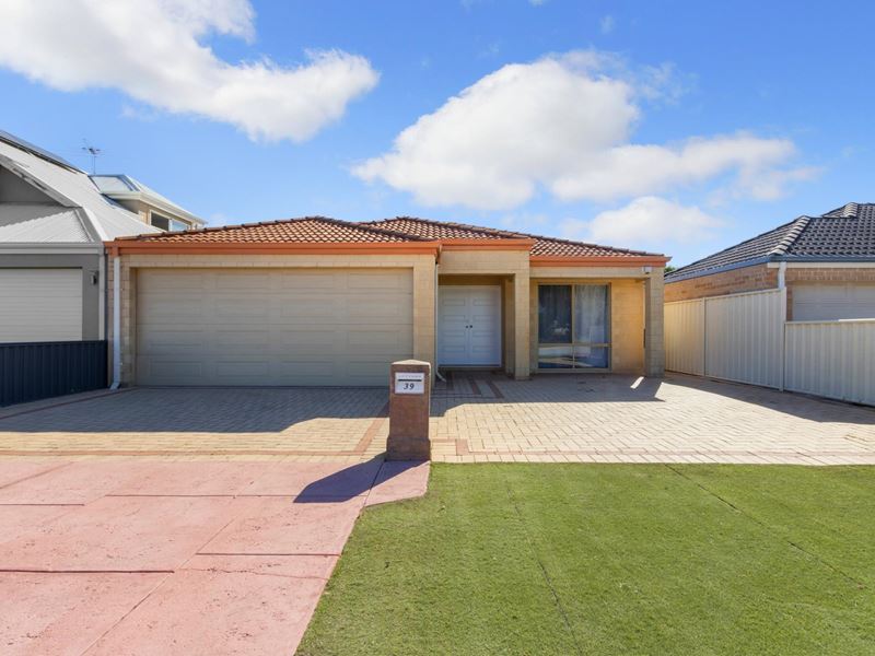 39 Balaka Way, Queens Park