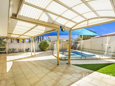 3 Risdon Court, Woodvale WA 6026