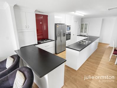 3 Risdon Court, Woodvale WA 6026