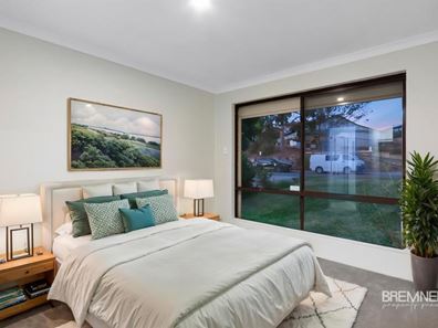 12 Perham Crescent, Leda WA 6170