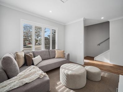 2 Passiflora Loop, Girrawheen WA 6064