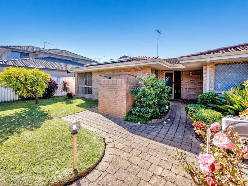 2/49 North Lake Road, Myaree