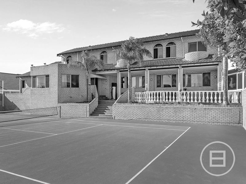 22 Dampier Avenue, Mullaloo WA 6027
