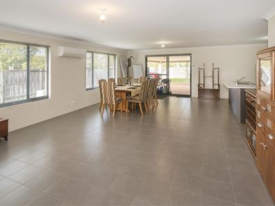 14 Chenin Street, Cowaramup WA 6284