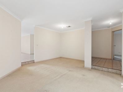 82 Pennlake Drive, Spearwood WA 6163