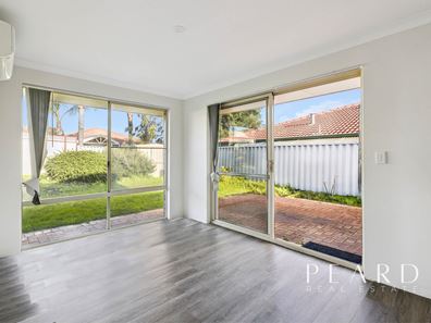22A Combewood Loop, Carramar WA 6031