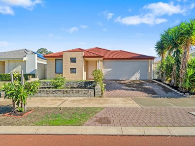 35 Arramall Trail, Lakelands WA 6180