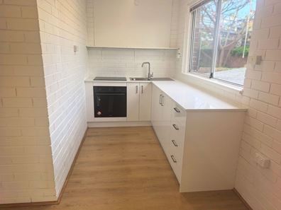 1/51 Leonora Street, Como WA 6152