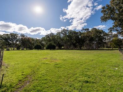 185 Ilbery Street, Beechina WA 6556