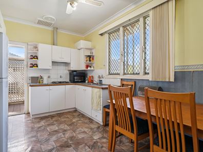 28 Hoskin Street, Cloverdale WA 6105
