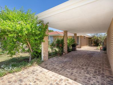 2/8 Phillips Court, Kiara WA 6054