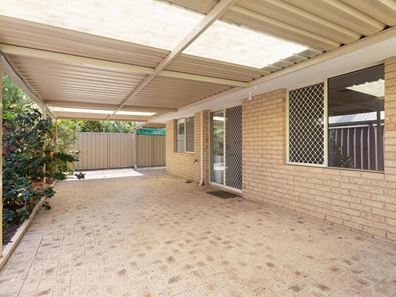 2/8 Phillips Court, Kiara WA 6054