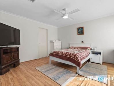 12 Menna Brace, Greenfields WA 6210