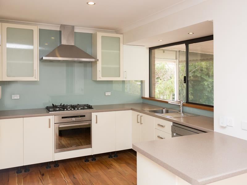 6 Minerva Way, Carine WA 6020