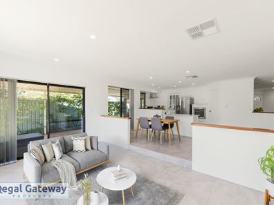 14 Barcroft Court, Atwell WA 6164
