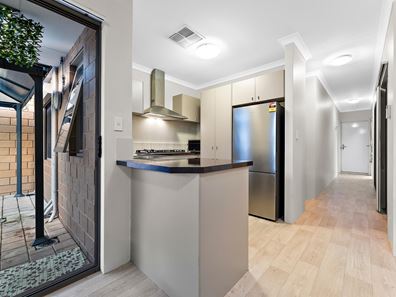 3/84 Station Street, East Cannington WA 6107