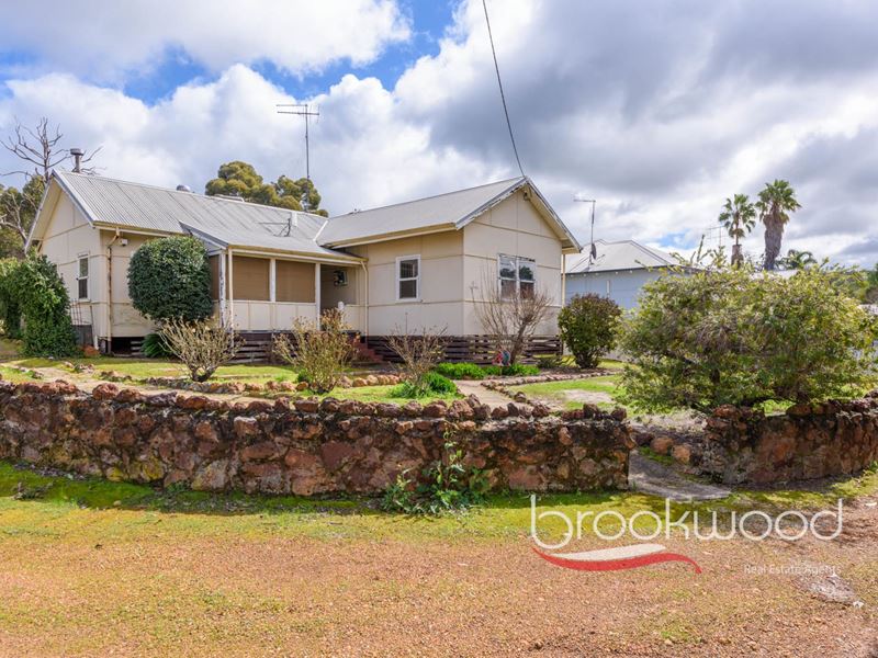 2 Hovea Crescent, Wundowie