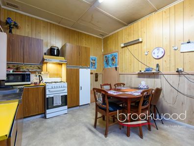 2 Hovea Crescent, Wundowie WA 6560