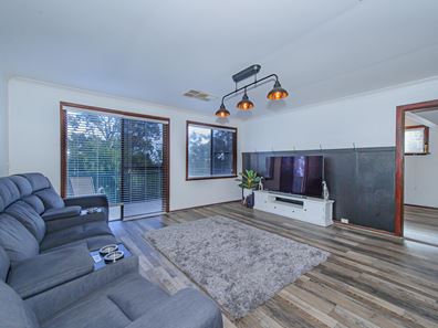 67 Wallangarra Drive, Bedfordale WA 6112