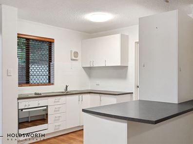 24/33 Farina Drive, Yokine WA 6060