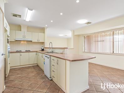 5/11 Highbury Crescent, Beckenham WA 6107