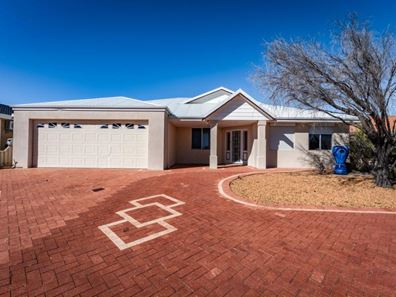 7 Shoreview Street, Wandina WA 6530