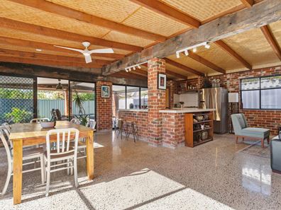 1A Robann Way, Morley WA 6062
