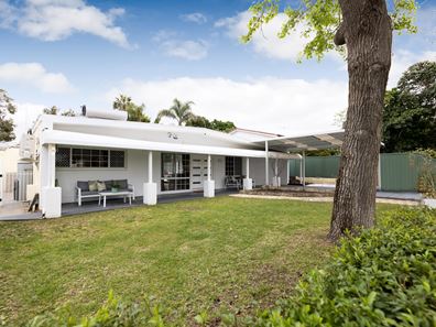 60 Kitchener Road, Melville WA 6156