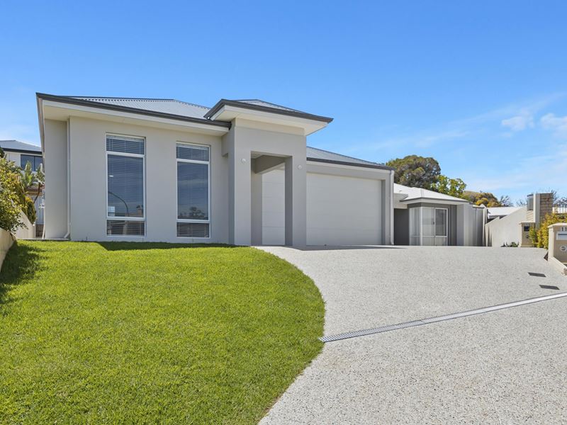 11 Maple Mews, Duncraig WA 6023